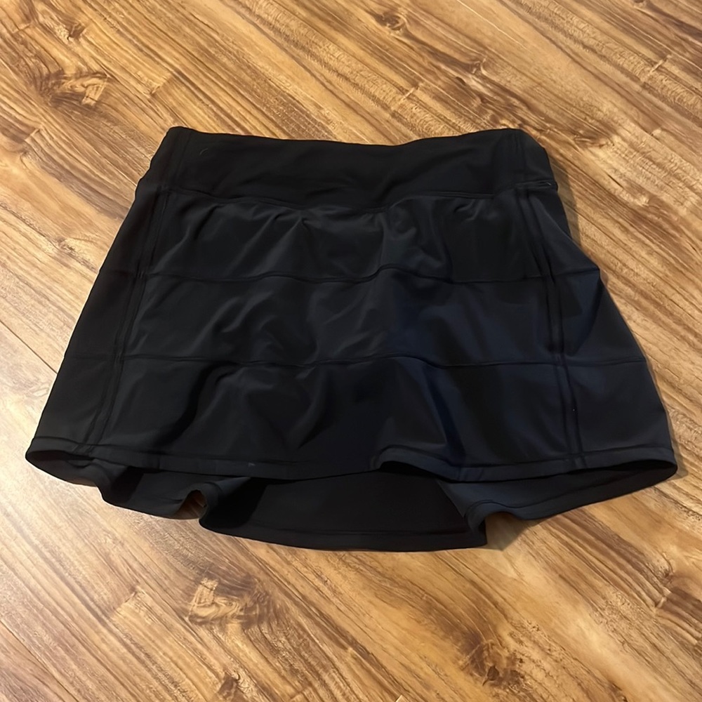 black lulu skirt